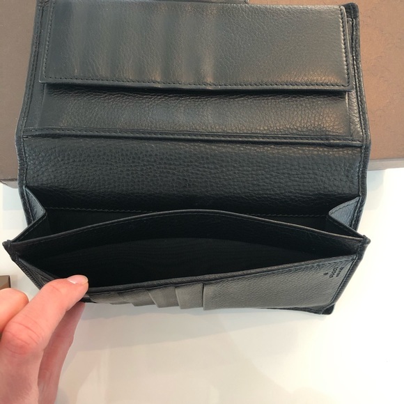 Gucci Wallet - Picture 8 of 12